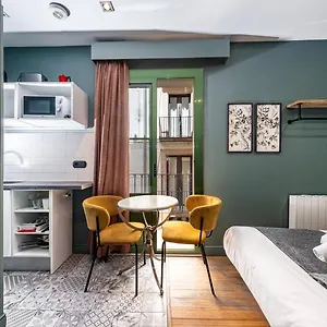 https://ainb-born-damas-apartments.catalonia-hotels.com